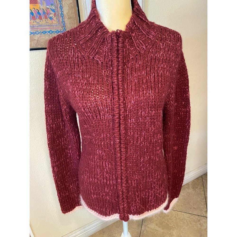 Old Navy Acrylic/Wool  Burgundy Sweater, Large fitted sweater